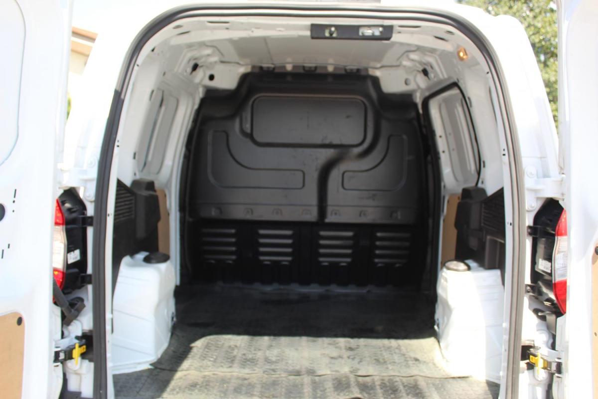 ford-transit-2023-diesel-1499cc
