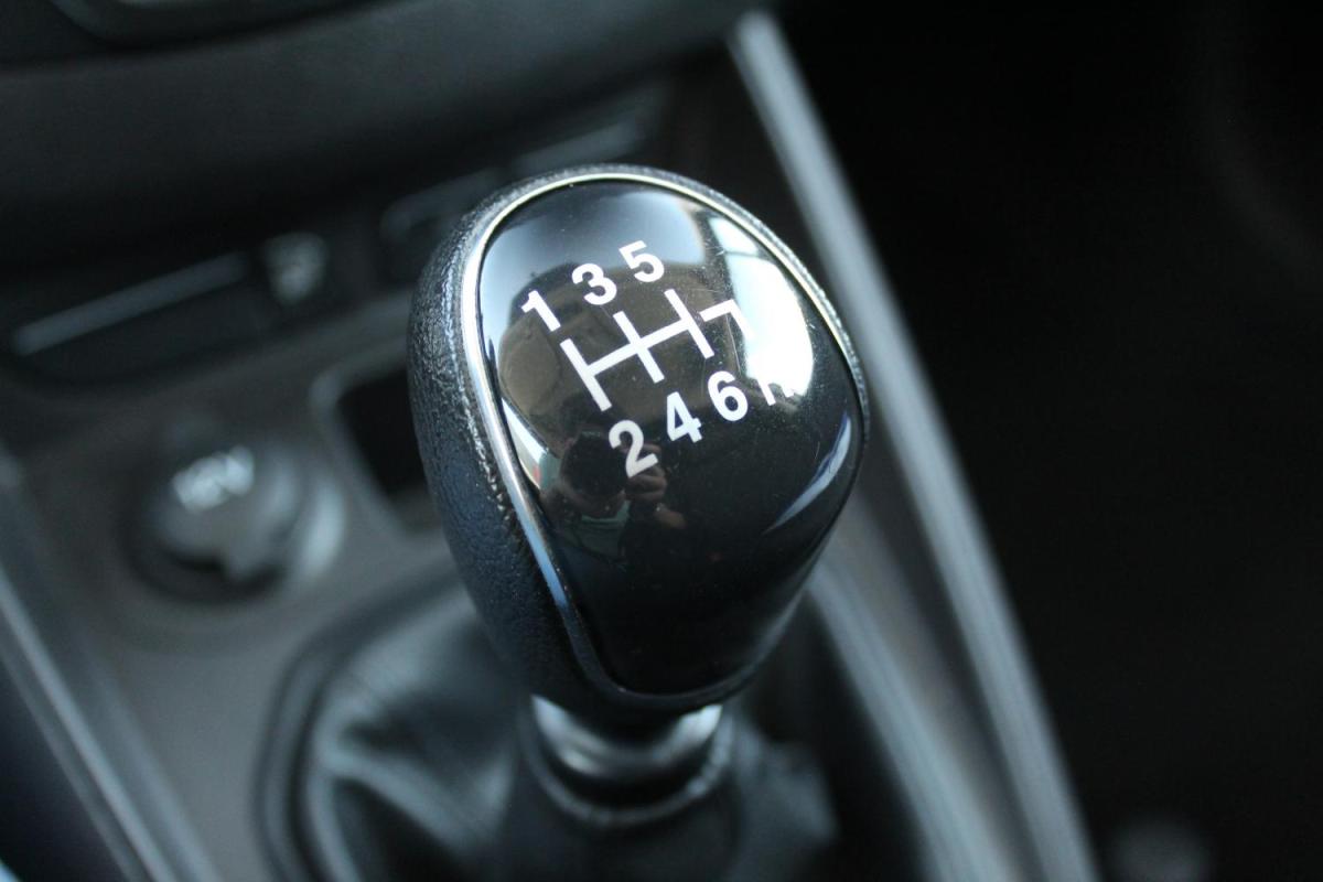 ford-transit-2023-diesel-1499cc