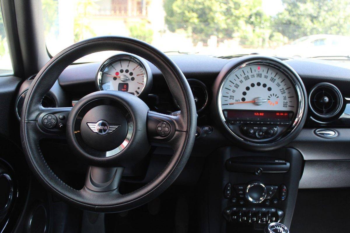 mini-cooper-d-2013-diesel-1598cc