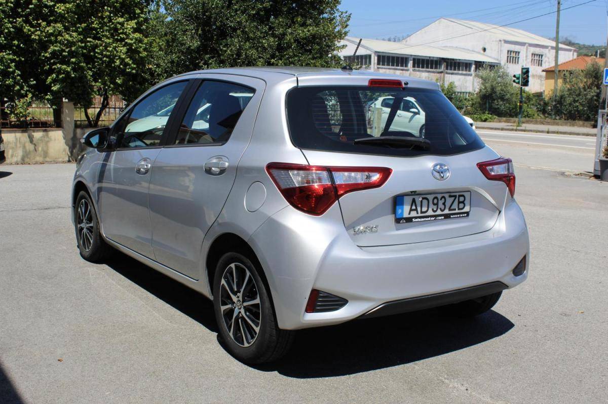 toyota-yaris-2020-gasolina-998cc