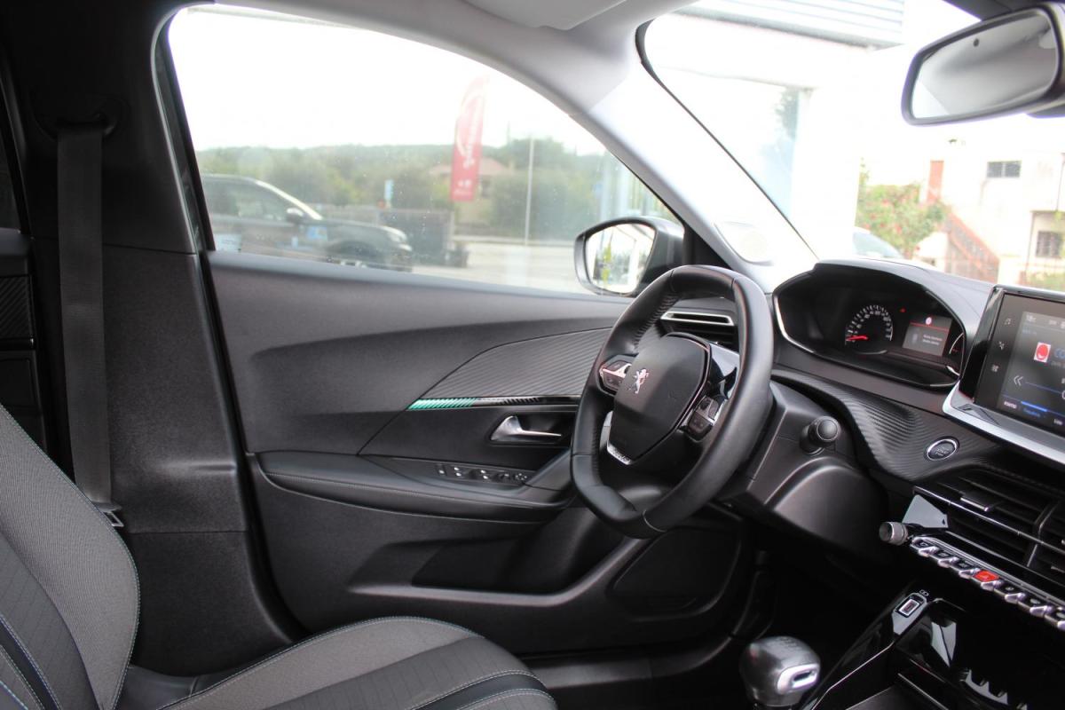 peugeot-2008-2021-diesel-1499cc
