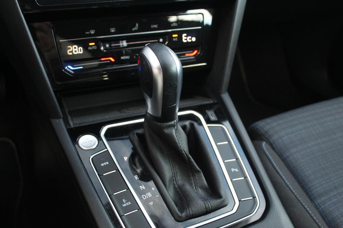 volkswagen-passat-variant-2021-hibrido-a-gasolina-1395cc