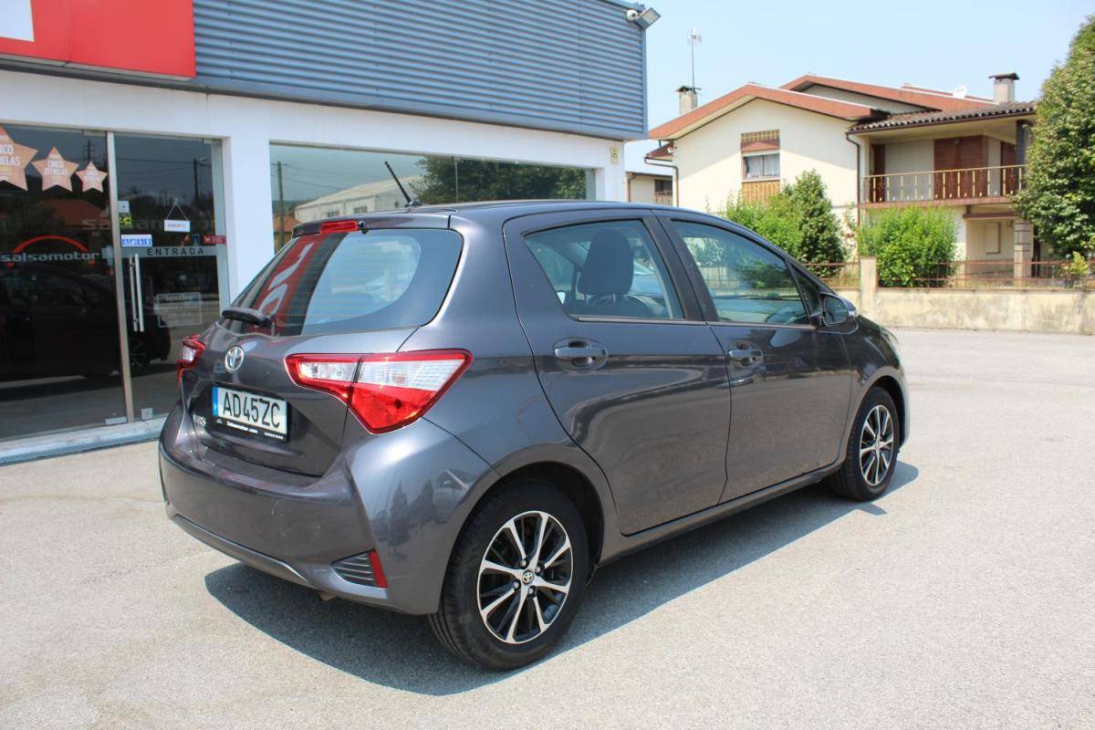 toyota-yaris-2020-gasolina-998cc