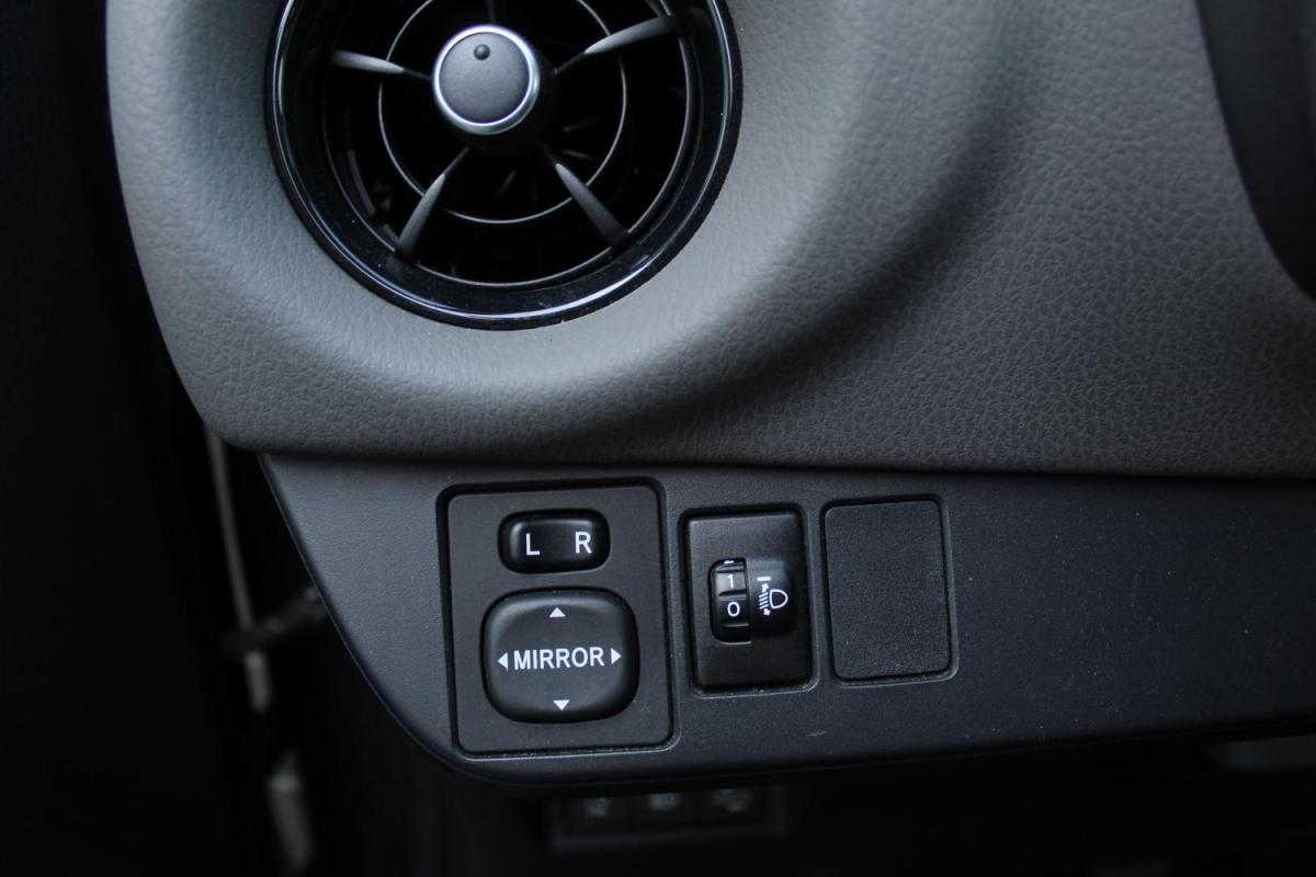 toyota-yaris-2020-gasolina-998cc