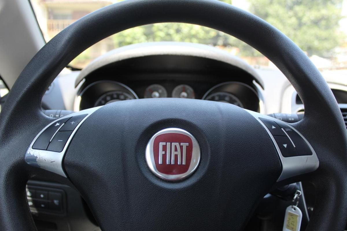 fiat-punto-2016-gasolina-1242cc
