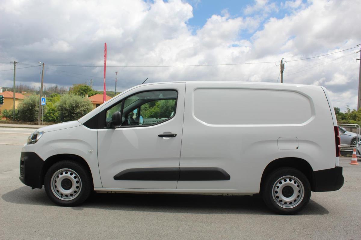 citroen-berlingo-2023-diesel-1499cc