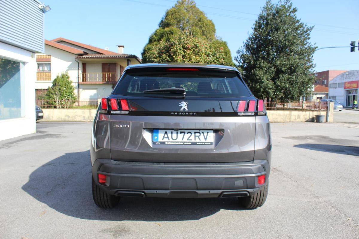 peugeot-3008-2022-diesel-1499cc