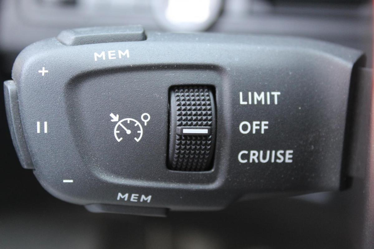 peugeot-3008-2022-diesel-1499cc