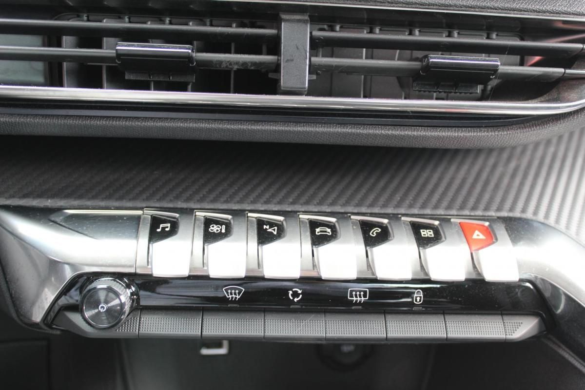 peugeot-3008-2022-diesel-1499cc