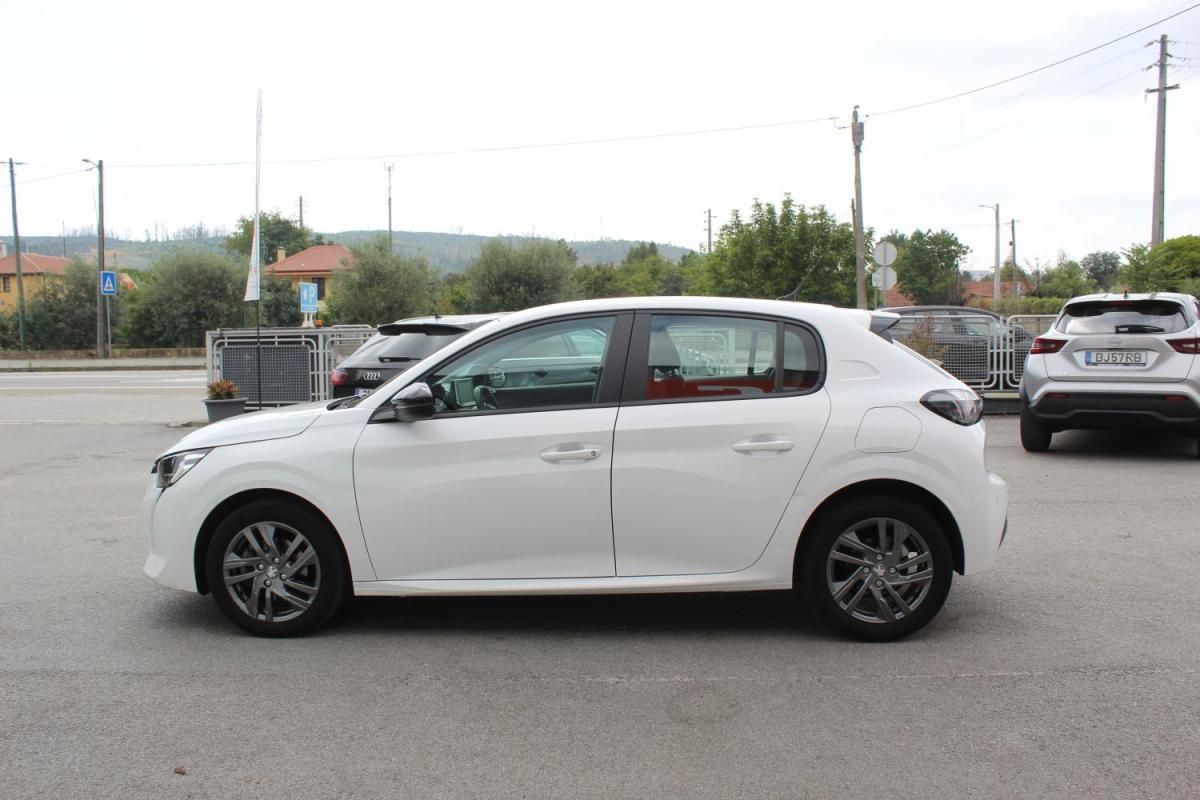 peugeot-208-2022-diesel-1499cc