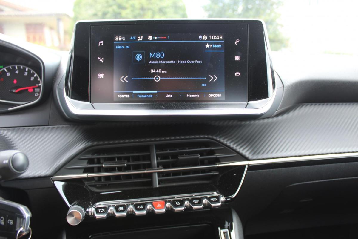 peugeot-208-2022-diesel-1499cc