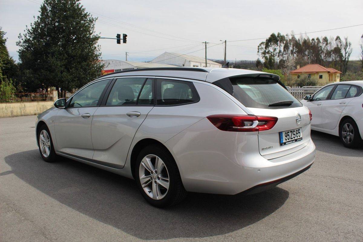 opel-insignia-sports-tourer-2020-diesel-1598cc