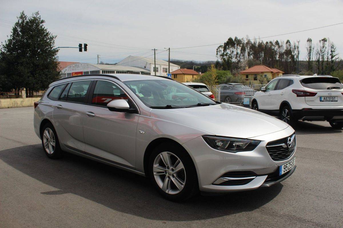 opel-insignia-sports-tourer-2020-diesel-1598cc