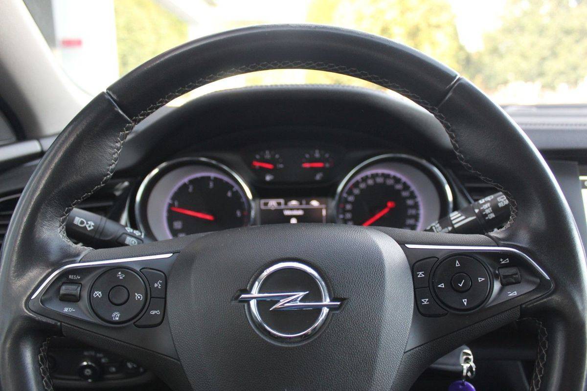 opel-insignia-sports-tourer-2020-diesel-1598cc
