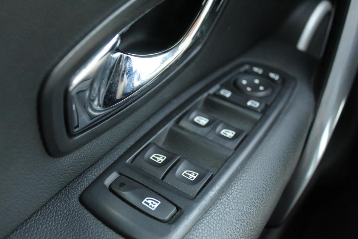 renault-megane-sport-tourer-2013-diesel-1461cc