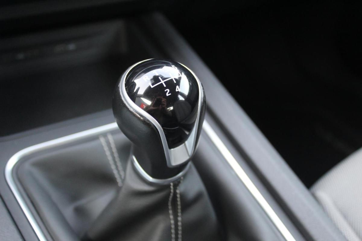 seat-leon-2020-gasolina-999cc
