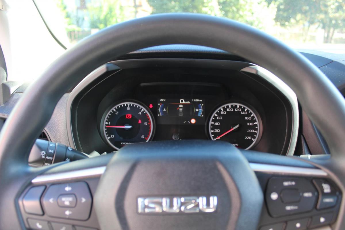 isuzu-d-max-2024-diesel-1898cc