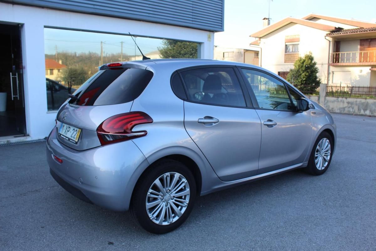 peugeot-208-2019-diesel-1499cc