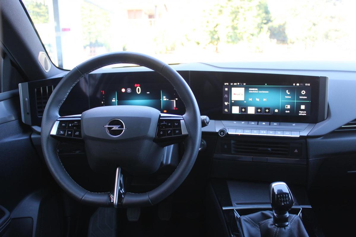 opel-astra-2025-gasolina-1199cc