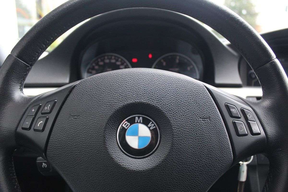 bmw-serie-3-2009-diesel-1995cc