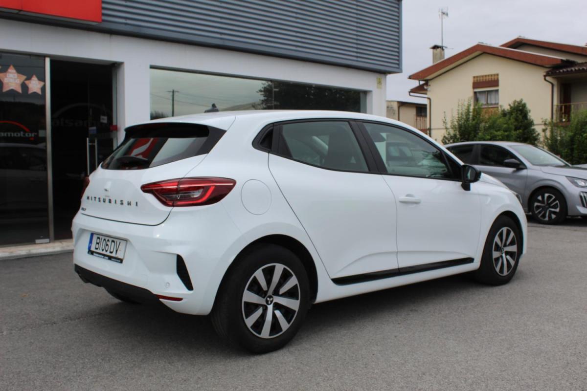 mitsubishi-colt-2024-gasolina-999cc