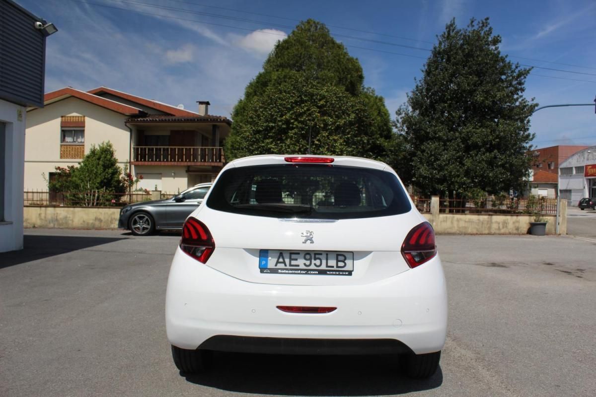 peugeot-208-2020-diesel-1499cc