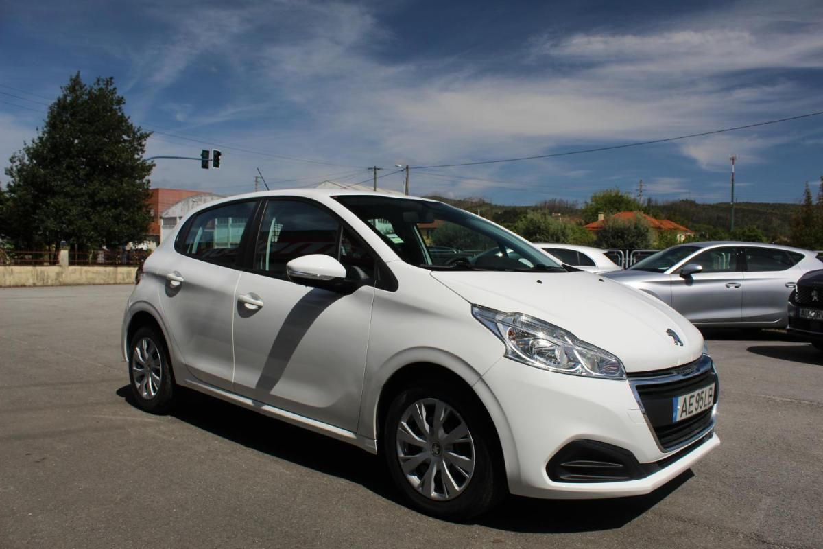 peugeot-208-2020-diesel-1499cc