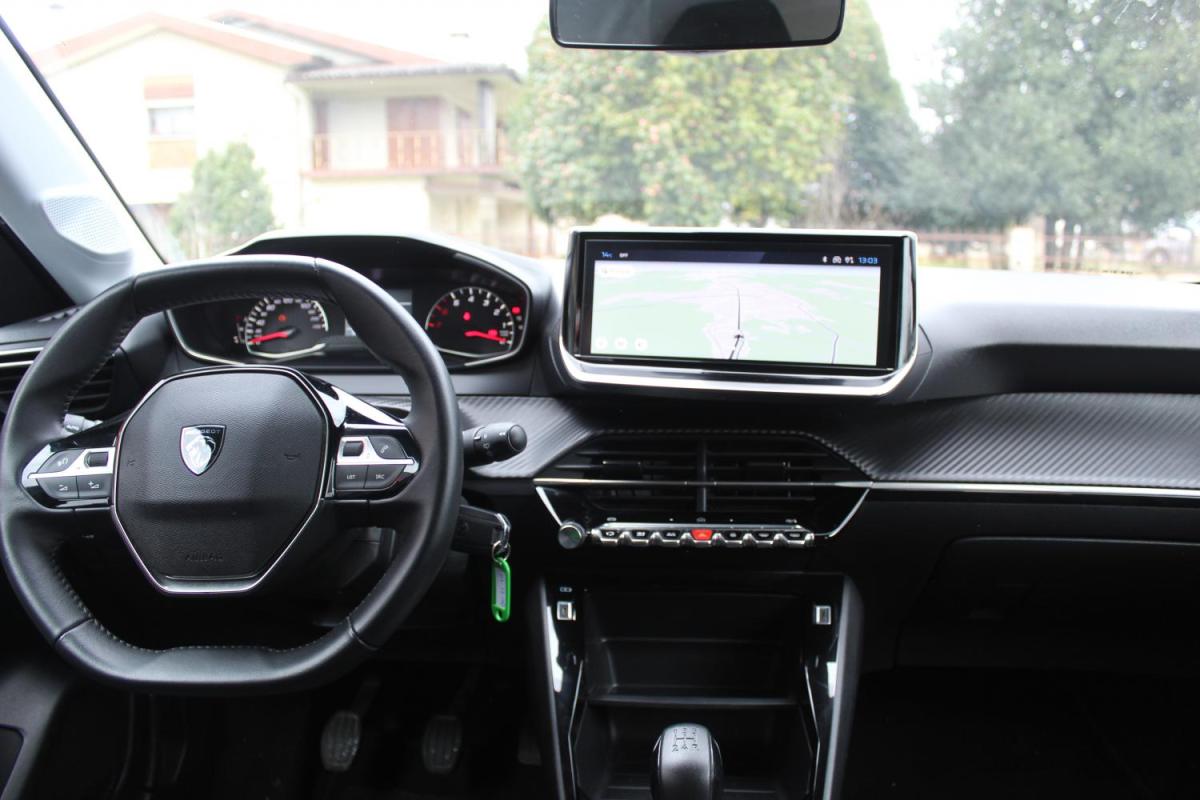 peugeot-208-2024-gasolina-1199cc