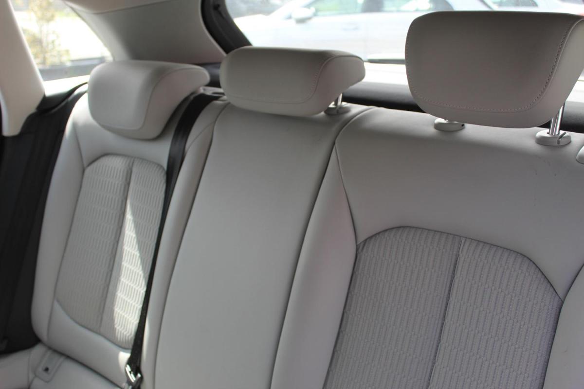 audi-a3-sportback-2015-diesel-1598cc