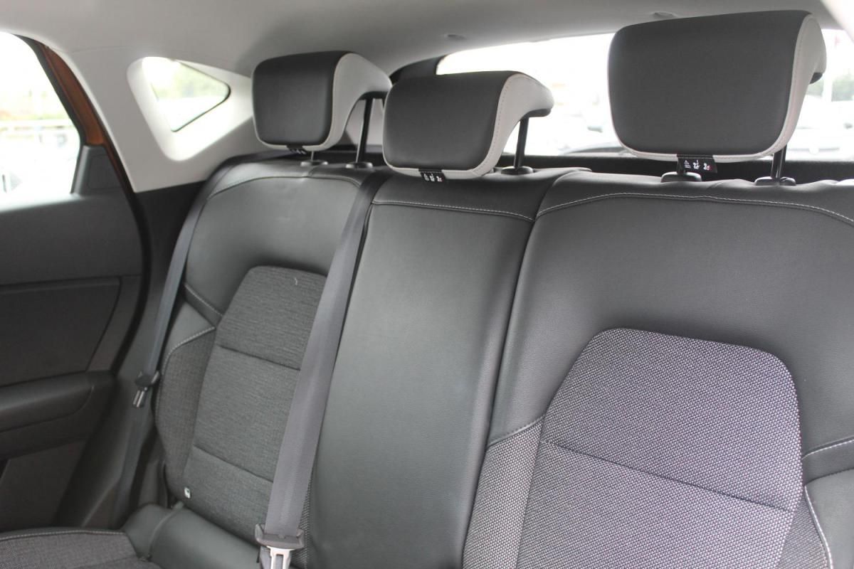 renault-captur-2022-hibrido-a-gasolina-1598cc