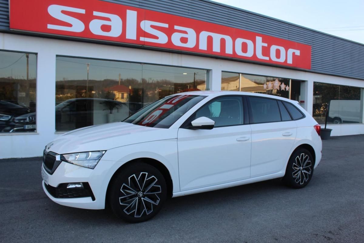 skoda-scala-2023-gasolina-999cc