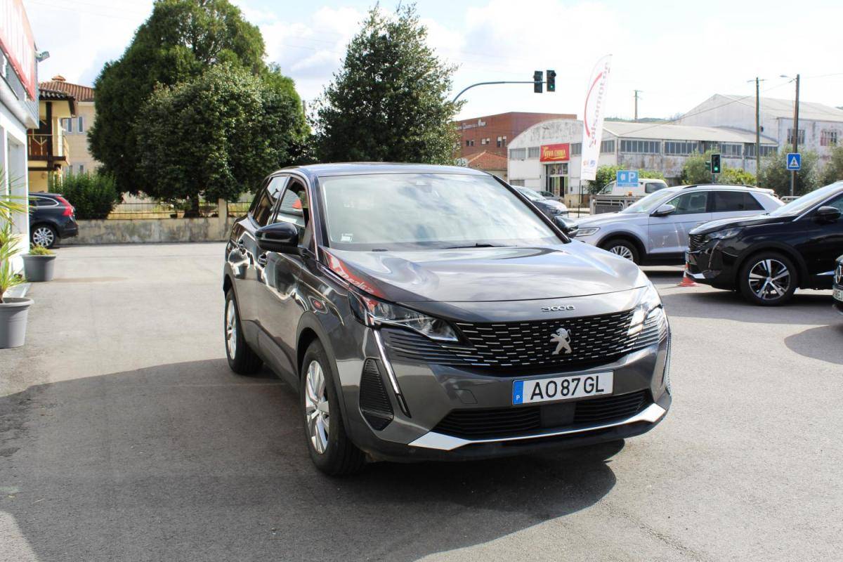 peugeot-3008-2022-diesel-1499cc