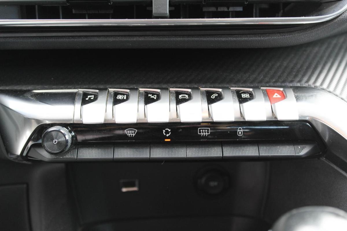 peugeot-3008-2022-diesel-1499cc