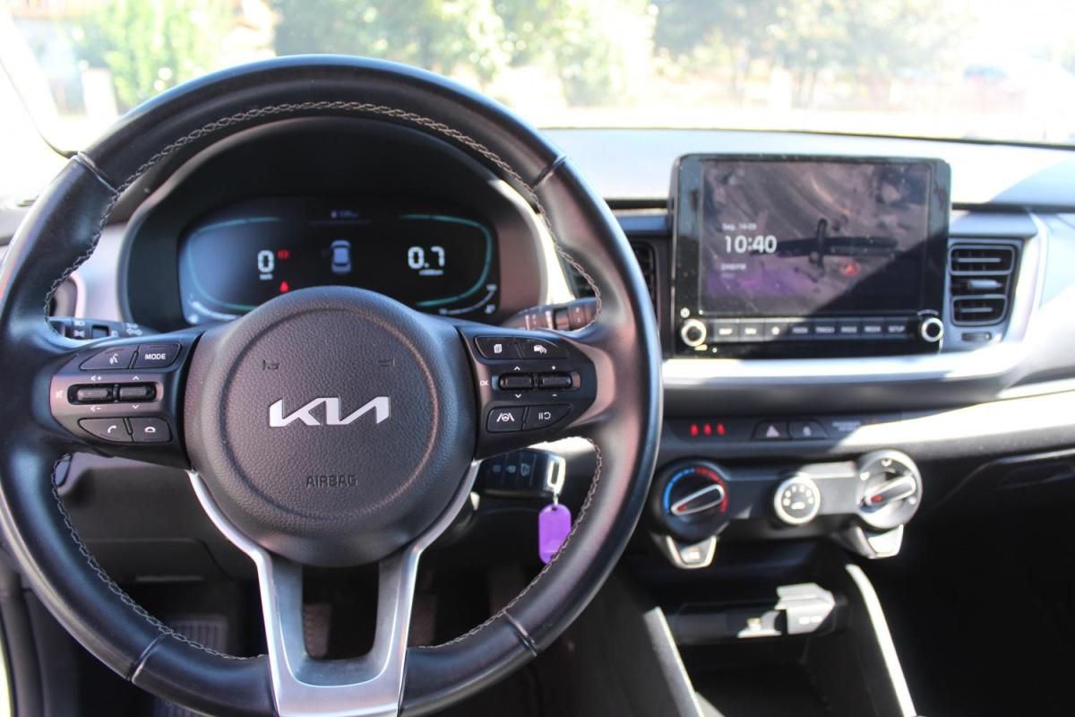 kia-stonic-2024-gasolina-1197cc