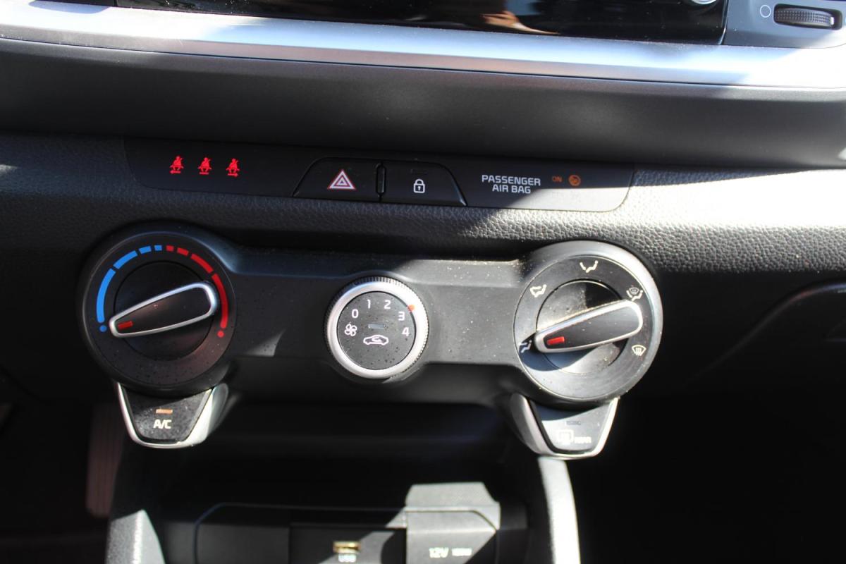 kia-stonic-2024-gasolina-1197cc