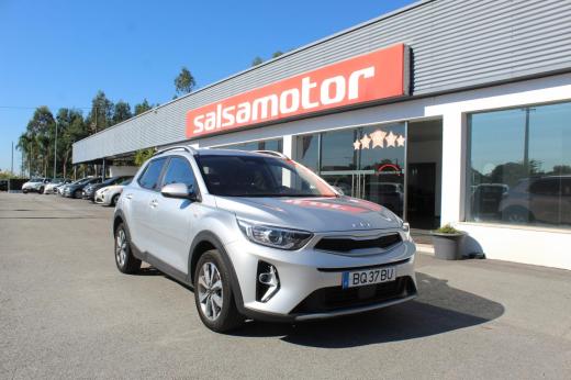 kia-stonic-2024-gasolina-1197cc