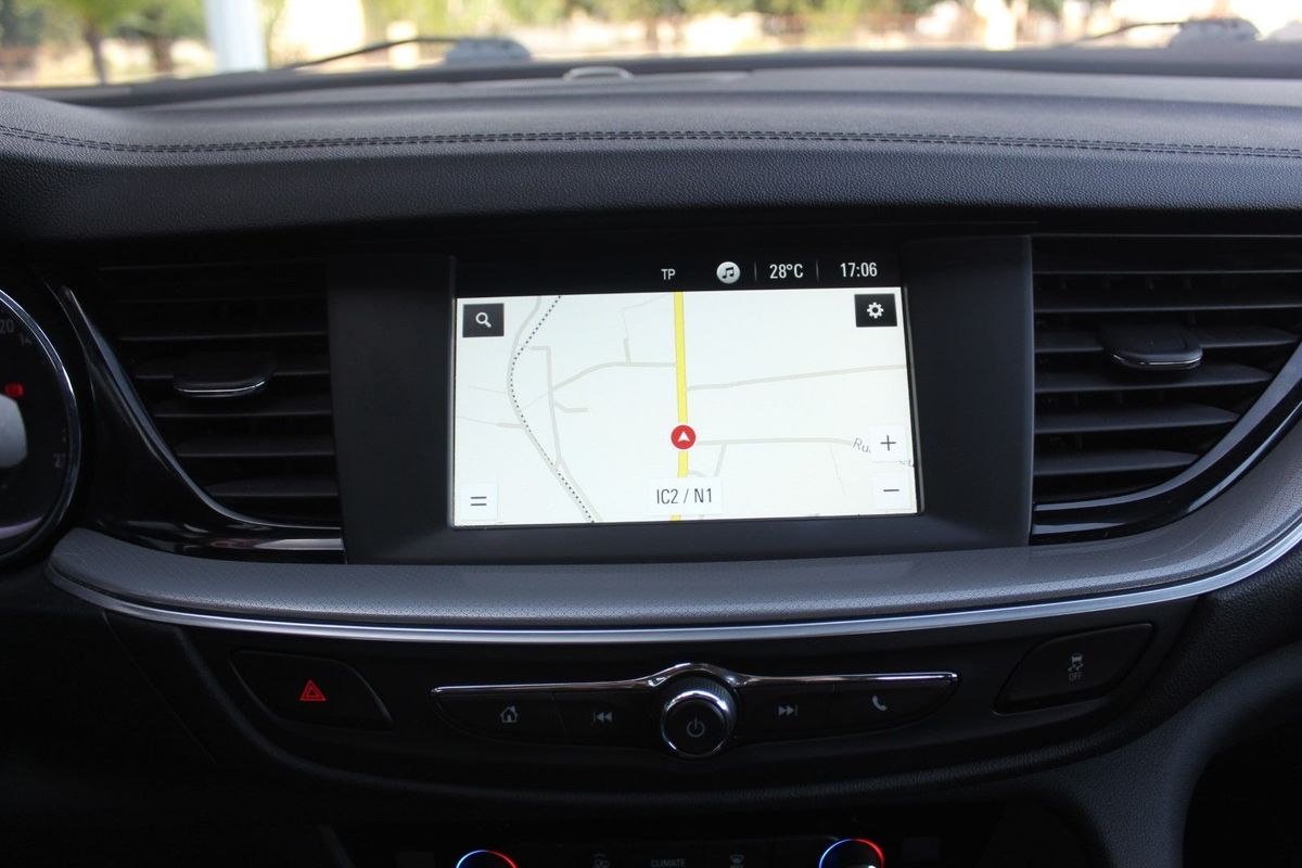 opel-insignia-sports-tourer-2020-diesel-1598cc