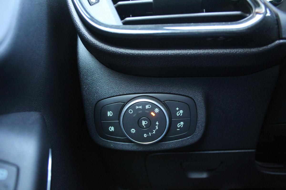 ford-fiesta-2021-gasolina-998cc
