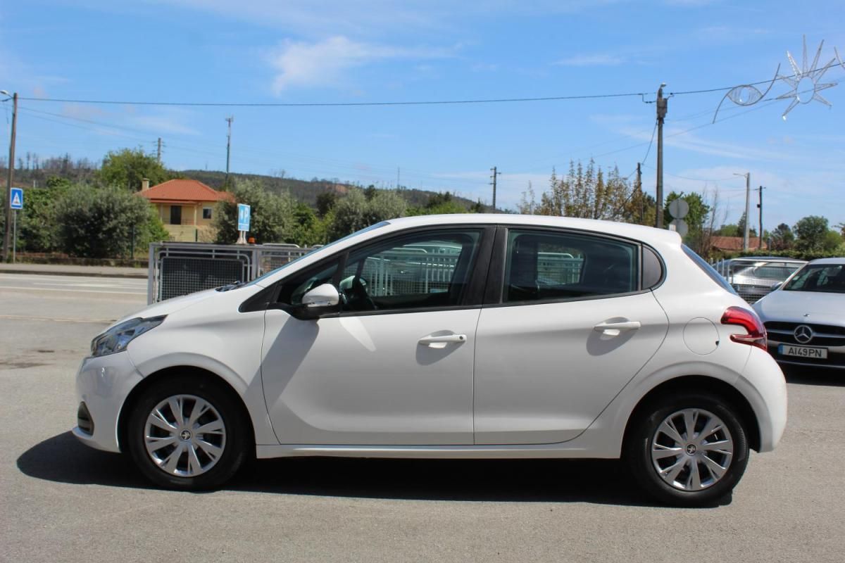 peugeot-208-2020-diesel-1499cc