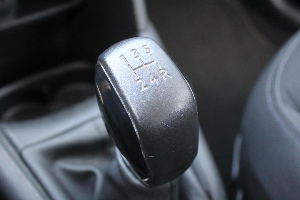peugeot-208-2020-diesel-1499cc