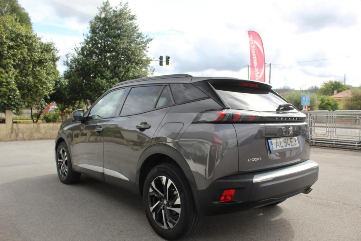 peugeot-2008-2021-diesel-1499cc