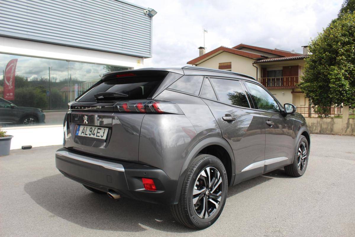 peugeot-2008-2021-diesel-1499cc