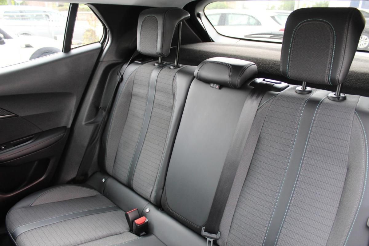 peugeot-2008-2021-diesel-1499cc