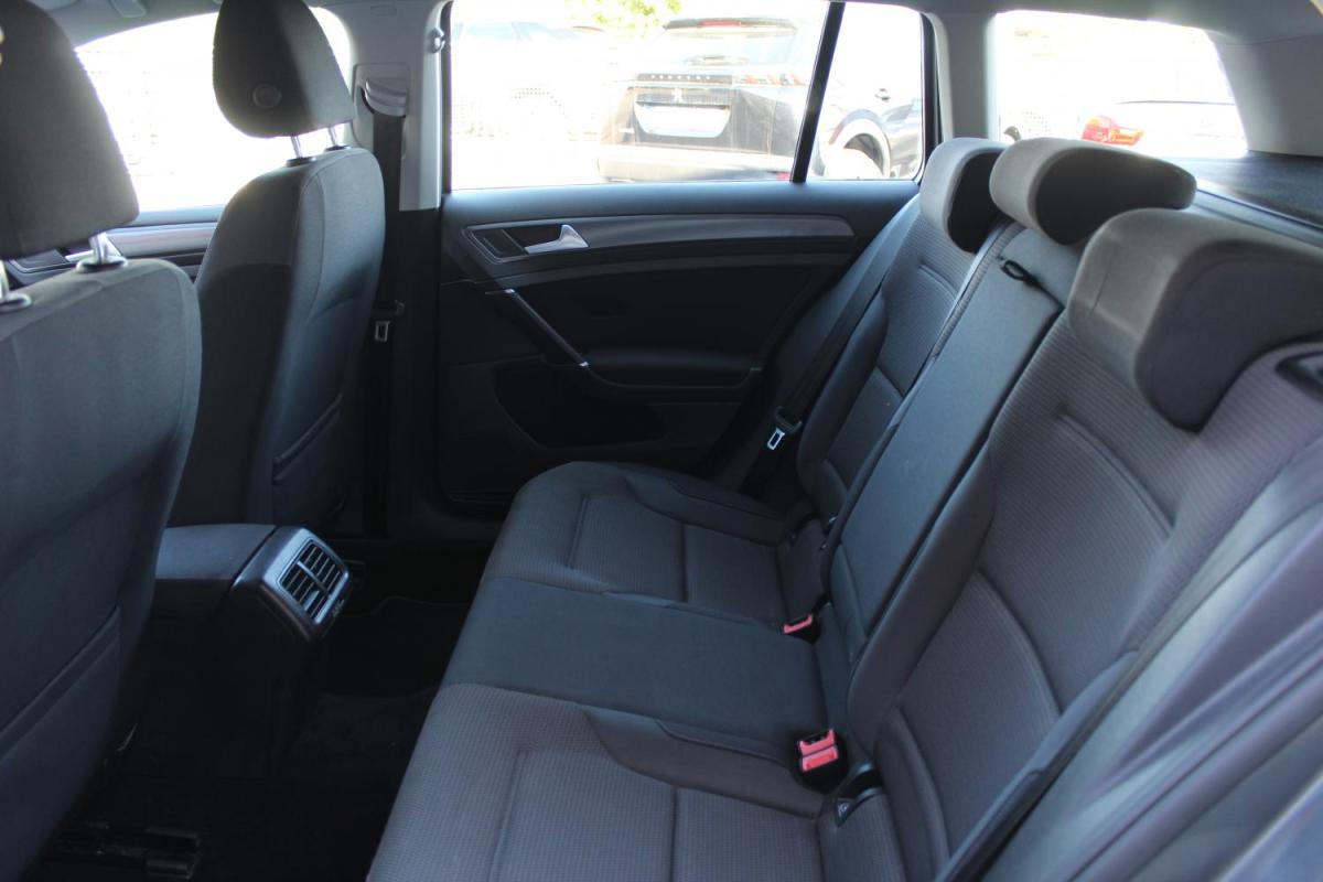 volkswagen-golf-variant-2019-diesel-1598cc