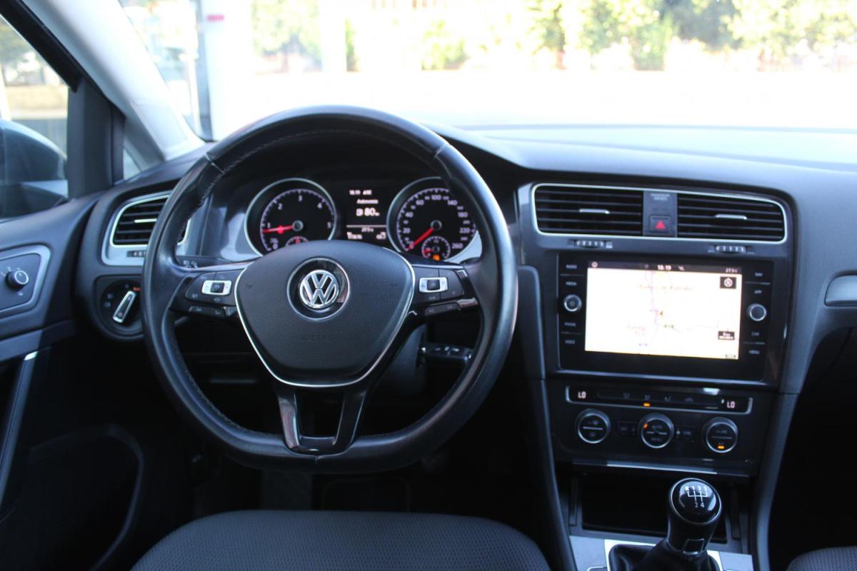 volkswagen-golf-variant-2019-diesel-1598cc