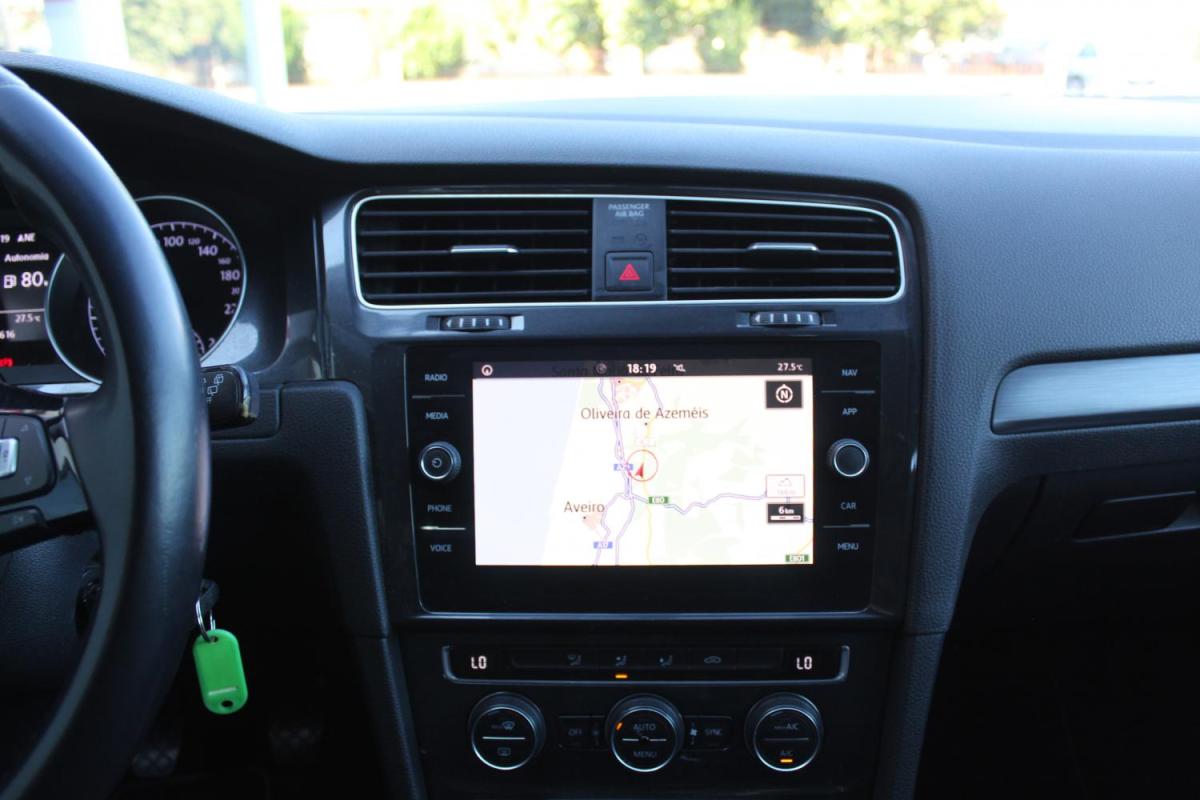 volkswagen-golf-variant-2019-diesel-1598cc