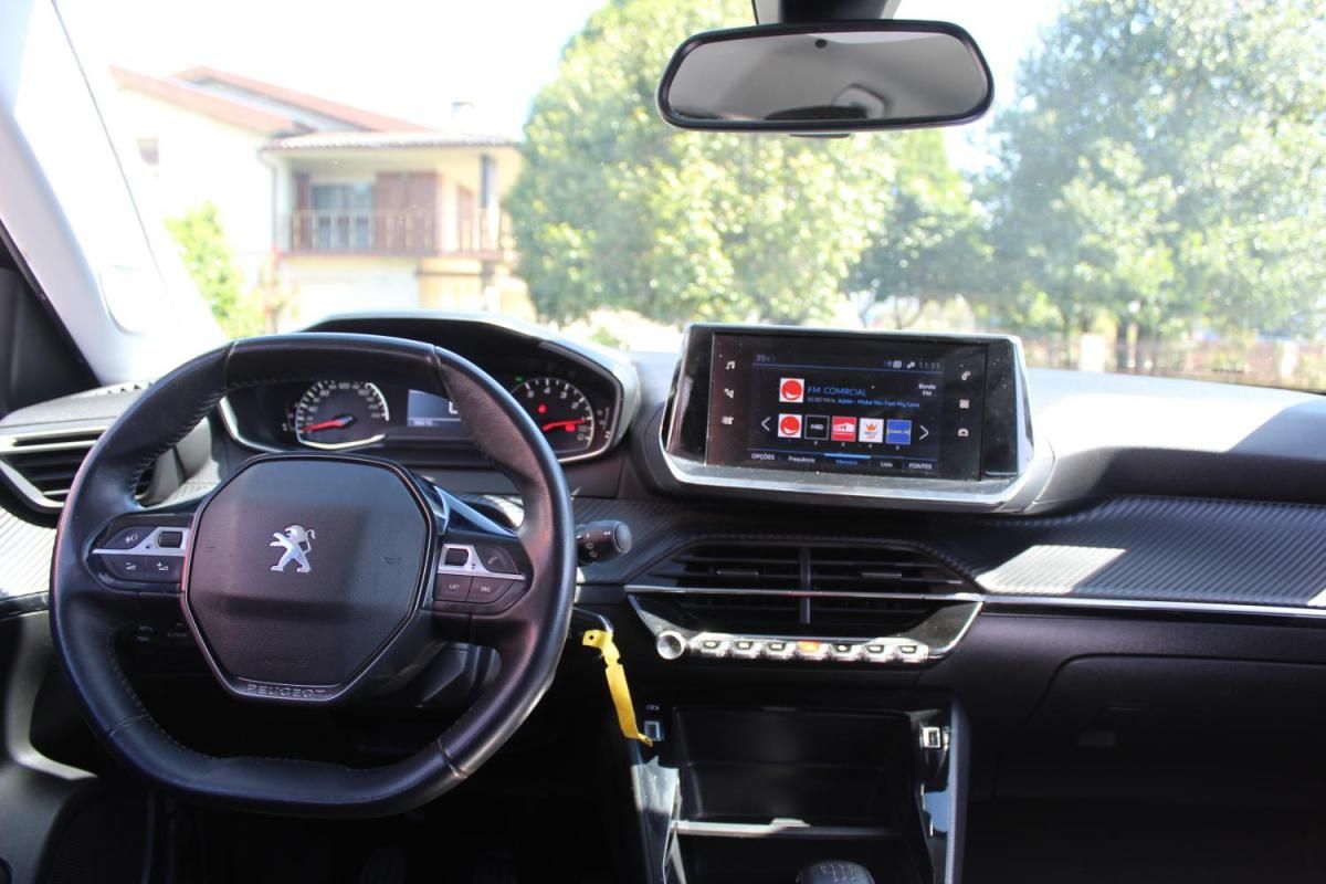 peugeot-2008-2021-diesel-1499cc