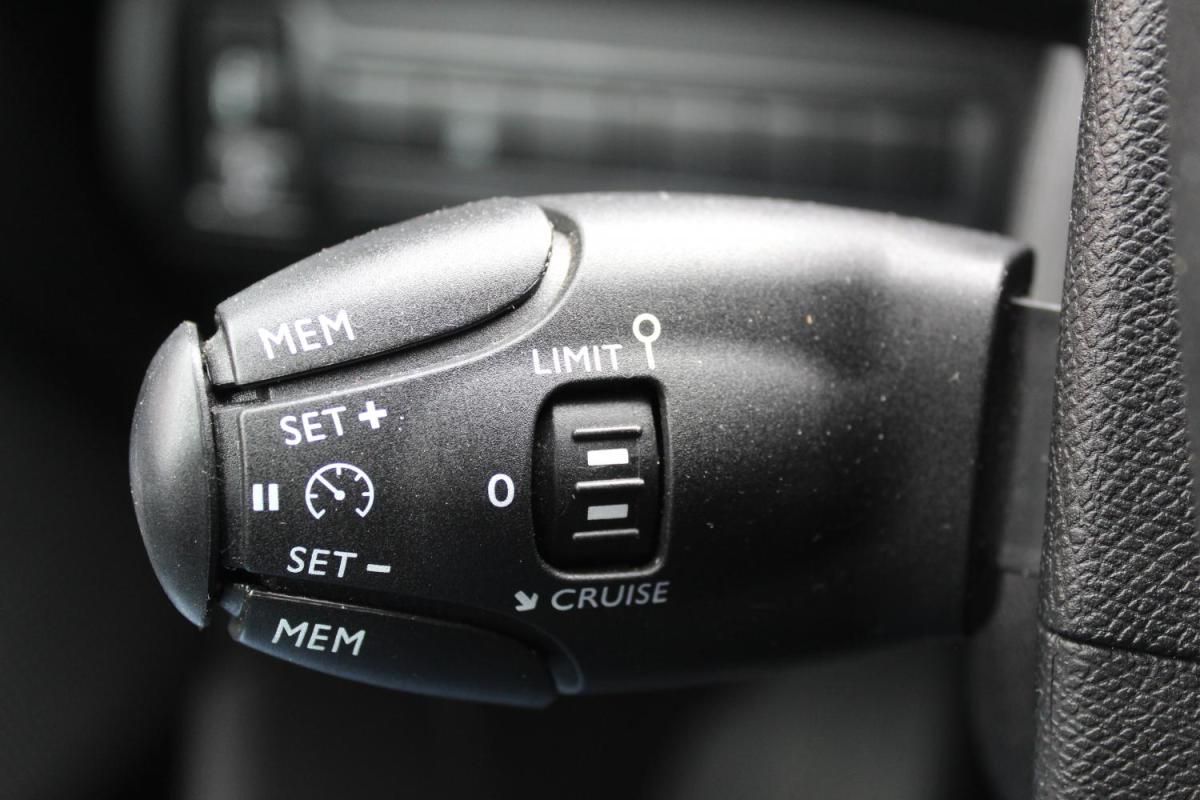 peugeot-308-2019-diesel-1499cc