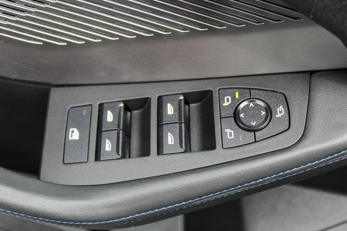 bmw-serie-1-2025-diesel-1995cc