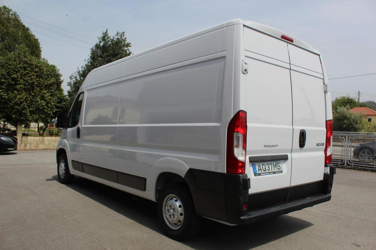 peugeot-boxer-2022-diesel-2179cc